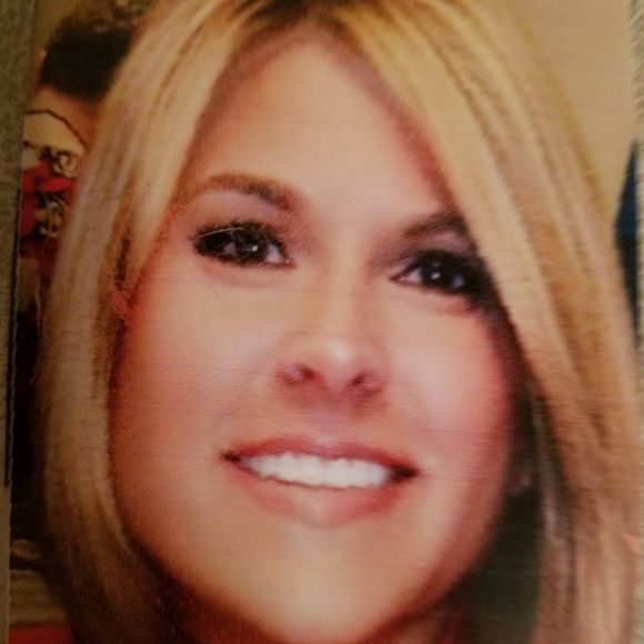 Meet your Posher, Kimberly - Picture 1 of 1